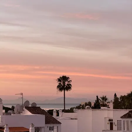 Modern Penthouse Big Solarium Sea Views Benavista Location Walk To Everything Appartamento Estepona